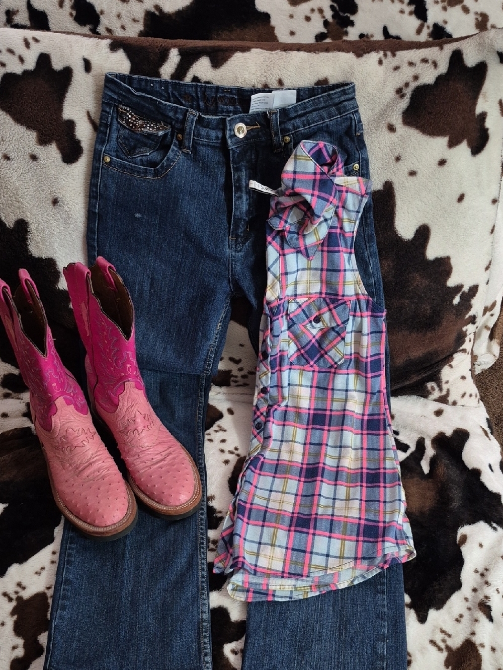 Lawman Dark Wash Women’s Jeans with Pink-Accent Plaid Shirt